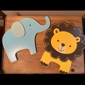 Elephant & Lion 3D wood wall hangings with glitter detail for baby nursery